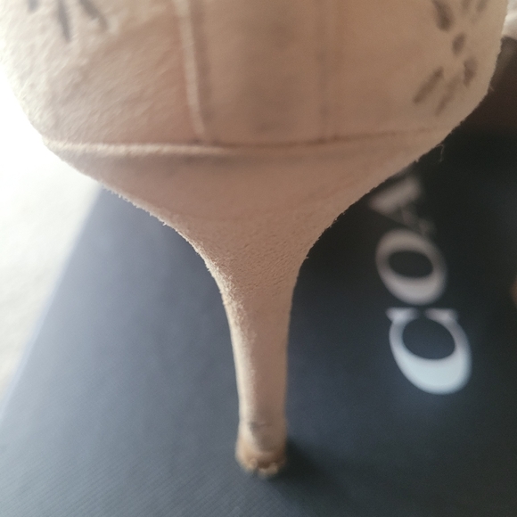 COACH Waverly Pumps - Picture 10 of 10